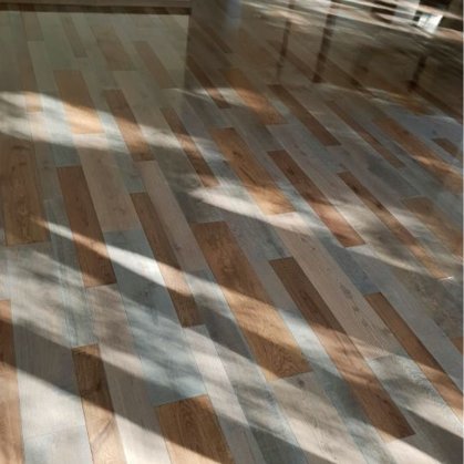 Tonēts daudzslāņu parkets